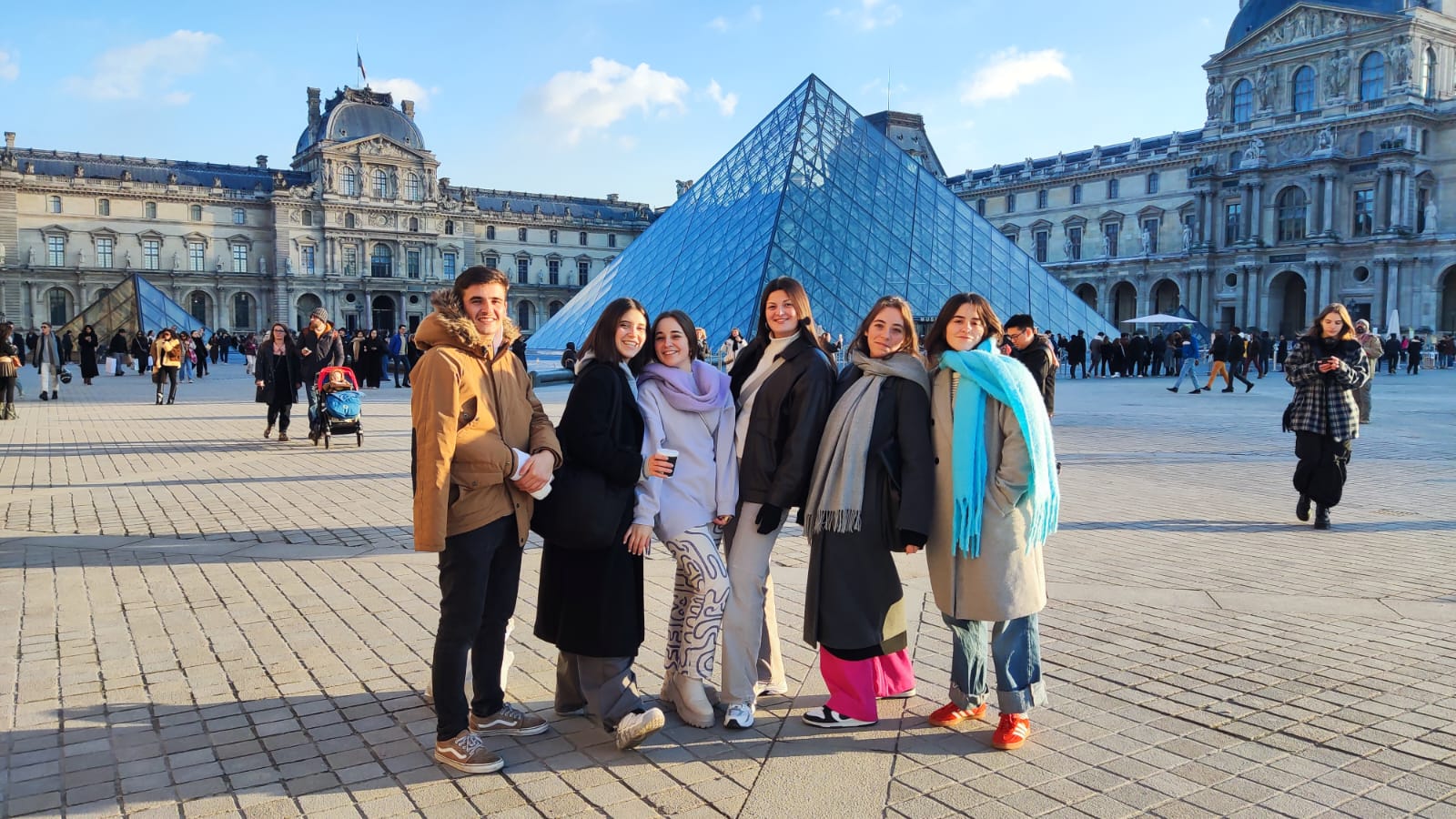 Un Viaje Inspirador: La Experiencia de Nuestro Alumnado en París