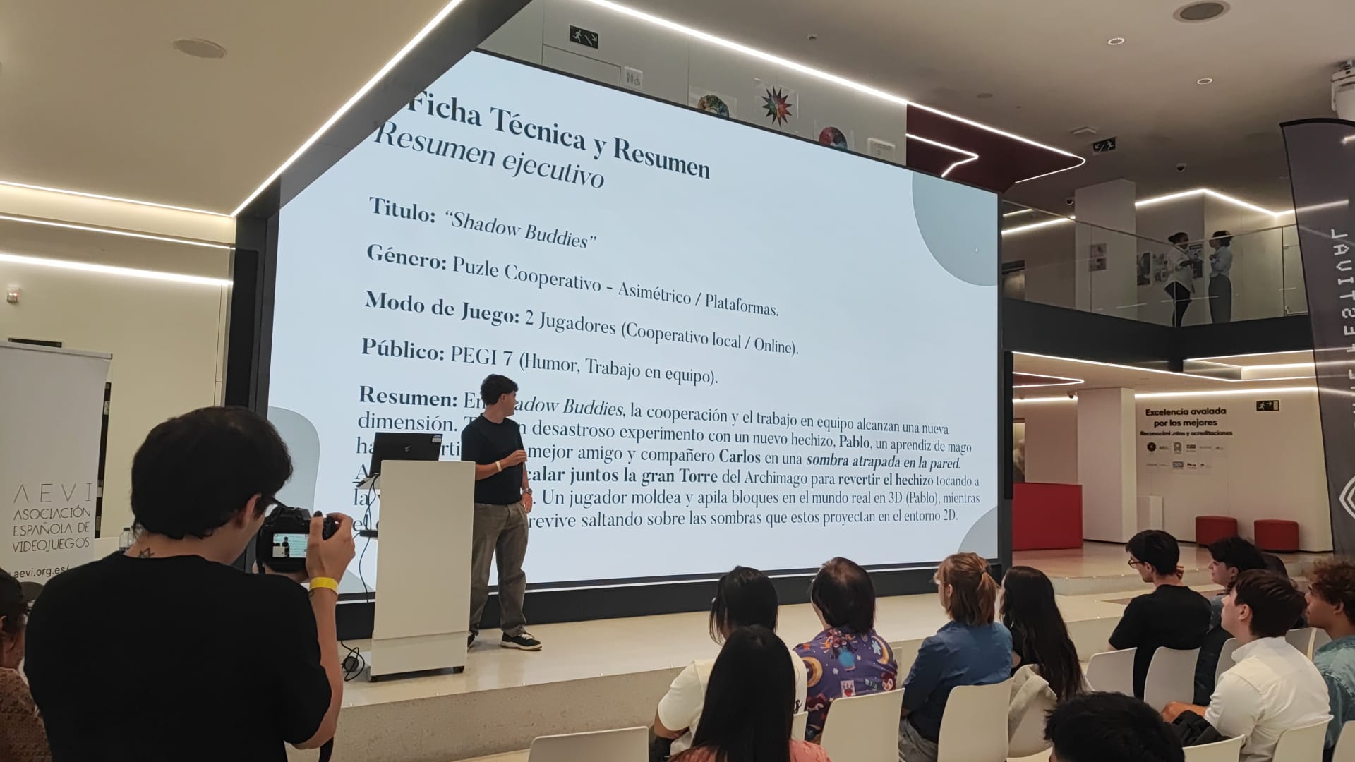 Iker Díaz Vallejo, alumno de Diseño y Creación de Videojuegos de Creanavarra, finalista del DevContest 2026 en Game Design con 'Shadow Buddies'.